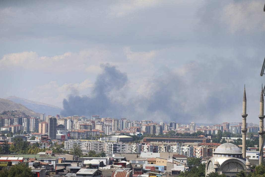 Kayseri'de sünger fabrikasında büyük yangın: Bir saatte kontrol altına alındı 2